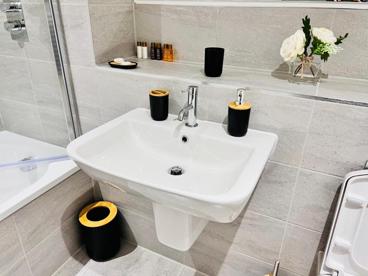 Affordable Apartments In Manchester City Centre Close To Trafford エクステリア 写真